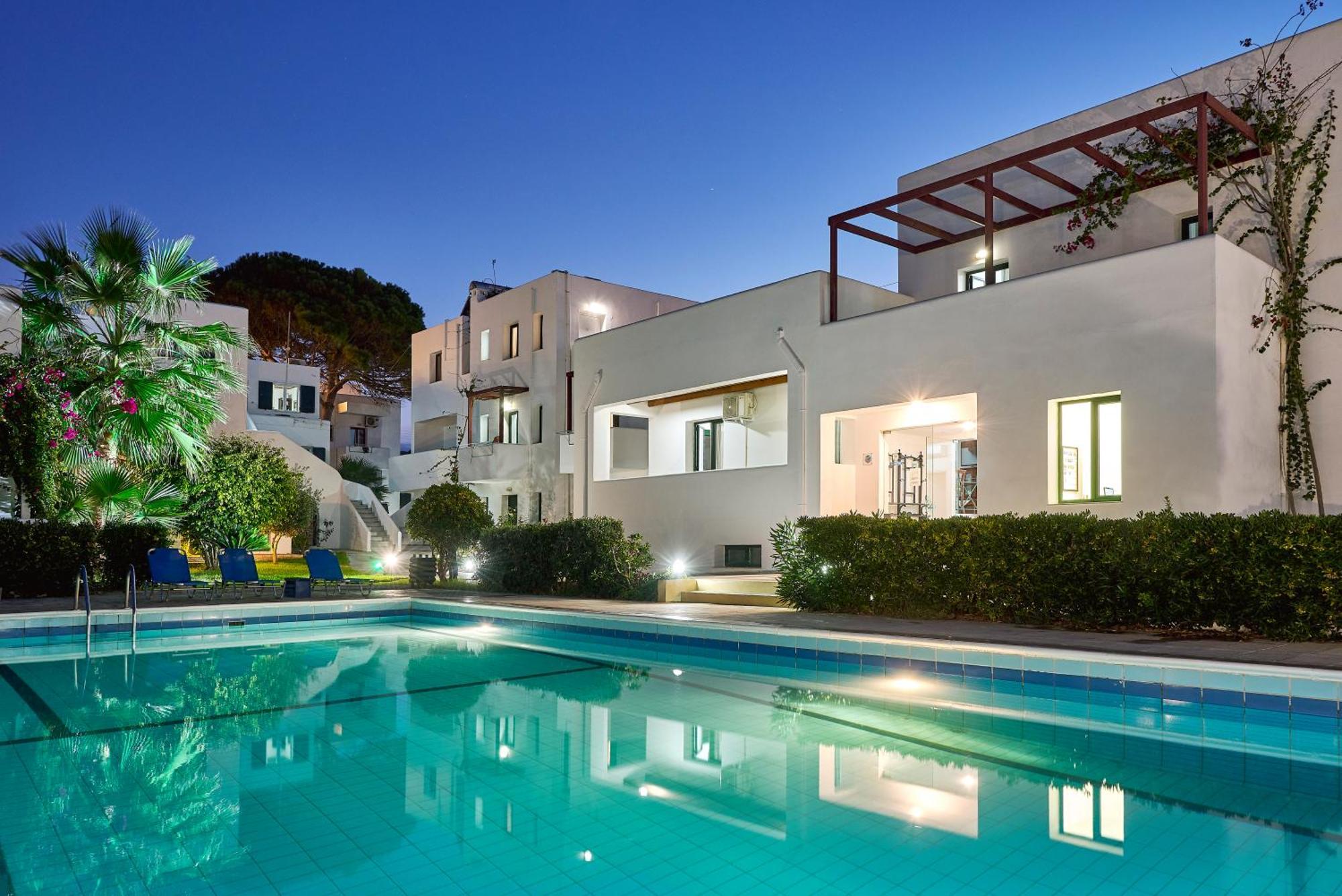 Agia Marina Eva Suites & Apartments מראה חיצוני תמונה