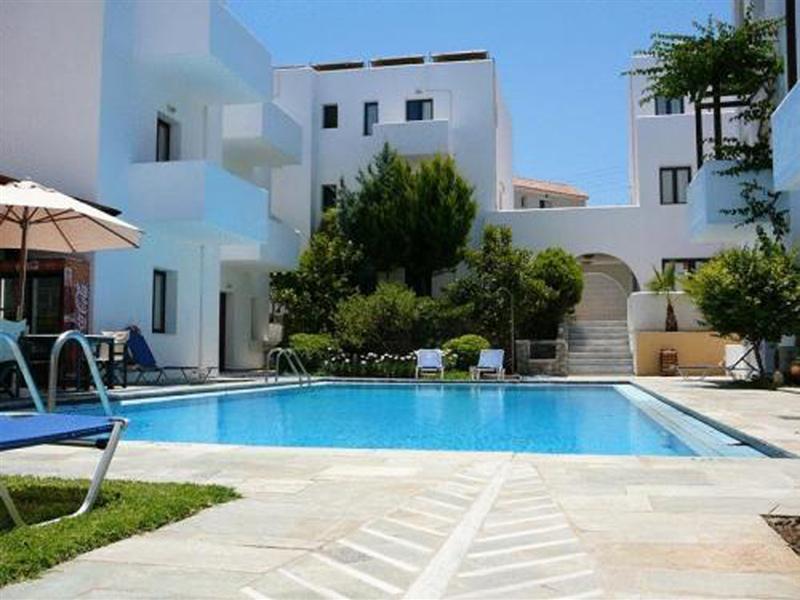 Agia Marina Eva Suites & Apartments מראה חיצוני תמונה