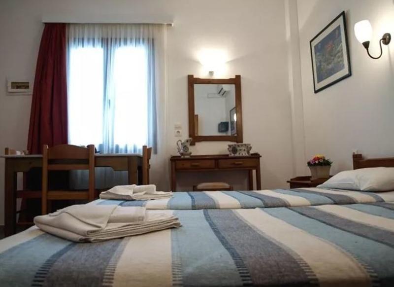 Agia Marina Eva Suites & Apartments מראה חיצוני תמונה